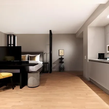 Hotel Saxx Am Theater Karree 4*